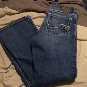 Men’s size 31x32 Ariat jeans